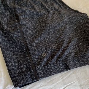 LULULEMON MENS SHORT